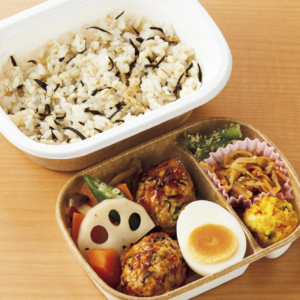 もち麦ひじきご飯と豆腐ハンバーグのお弁当